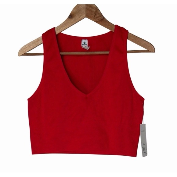 90 Degree By Reflex Tops - 90 Degree by Reflex Seamless V-Neck Crop Rib Tank Red XL  New